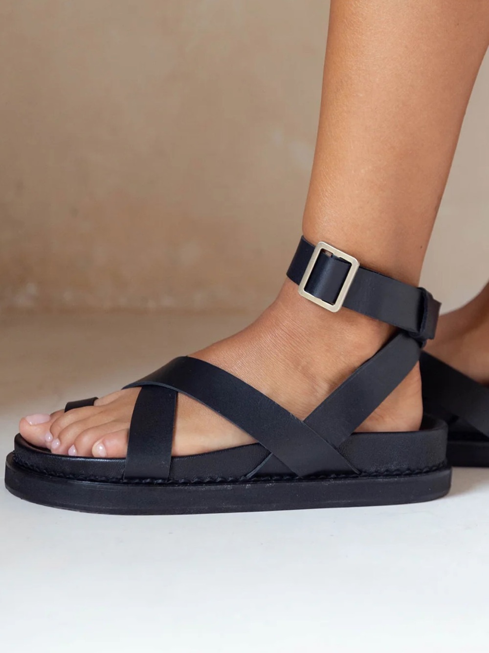 Liberté Leather Bronte Sandal Black Size 10